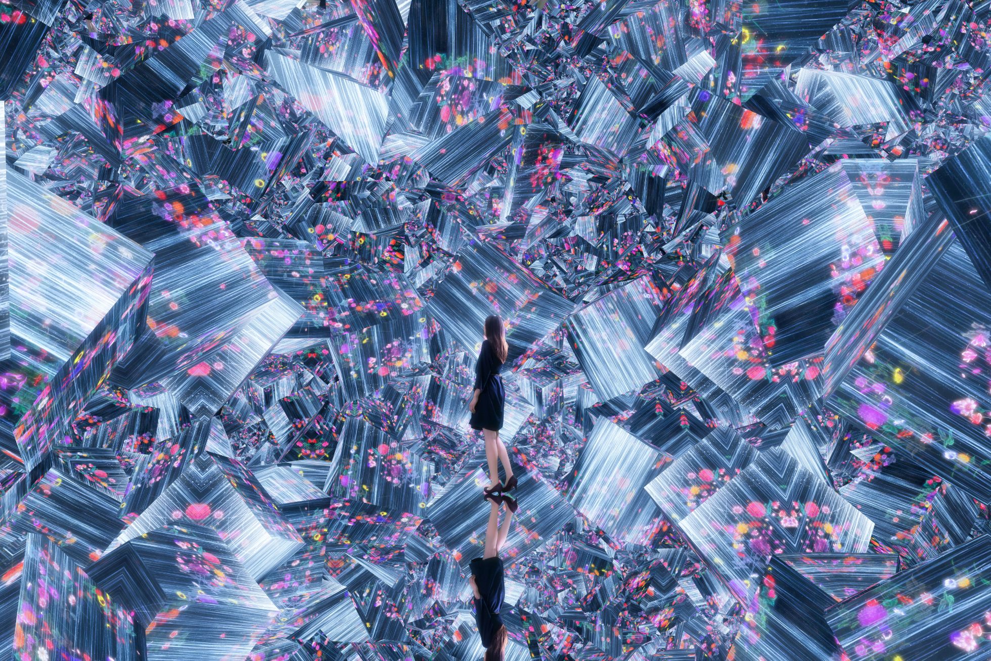 Japanese Art Collective TeamLab Is Bringing Its High-Tech Immersive Art  Experiences to New York