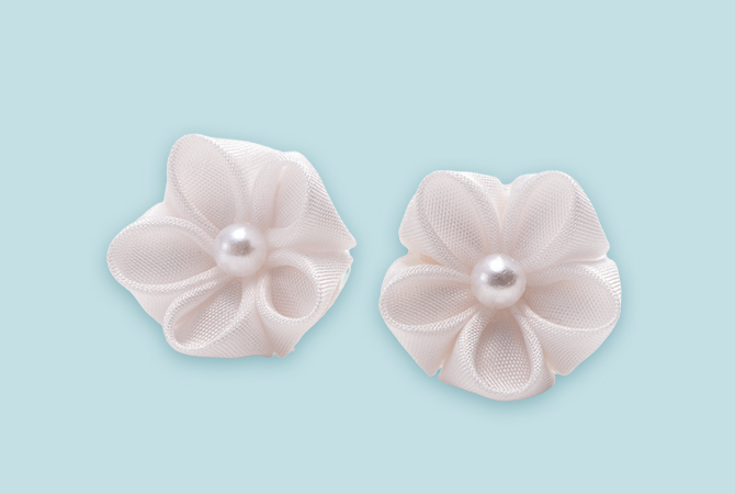 Piercings “SERIKA” made by Tsumami-zaiku | Tokyo Omiyage Project